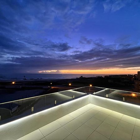 Povoa De Varzim-Sleeps4-Beachfront-Ac-Parking 외부 사진